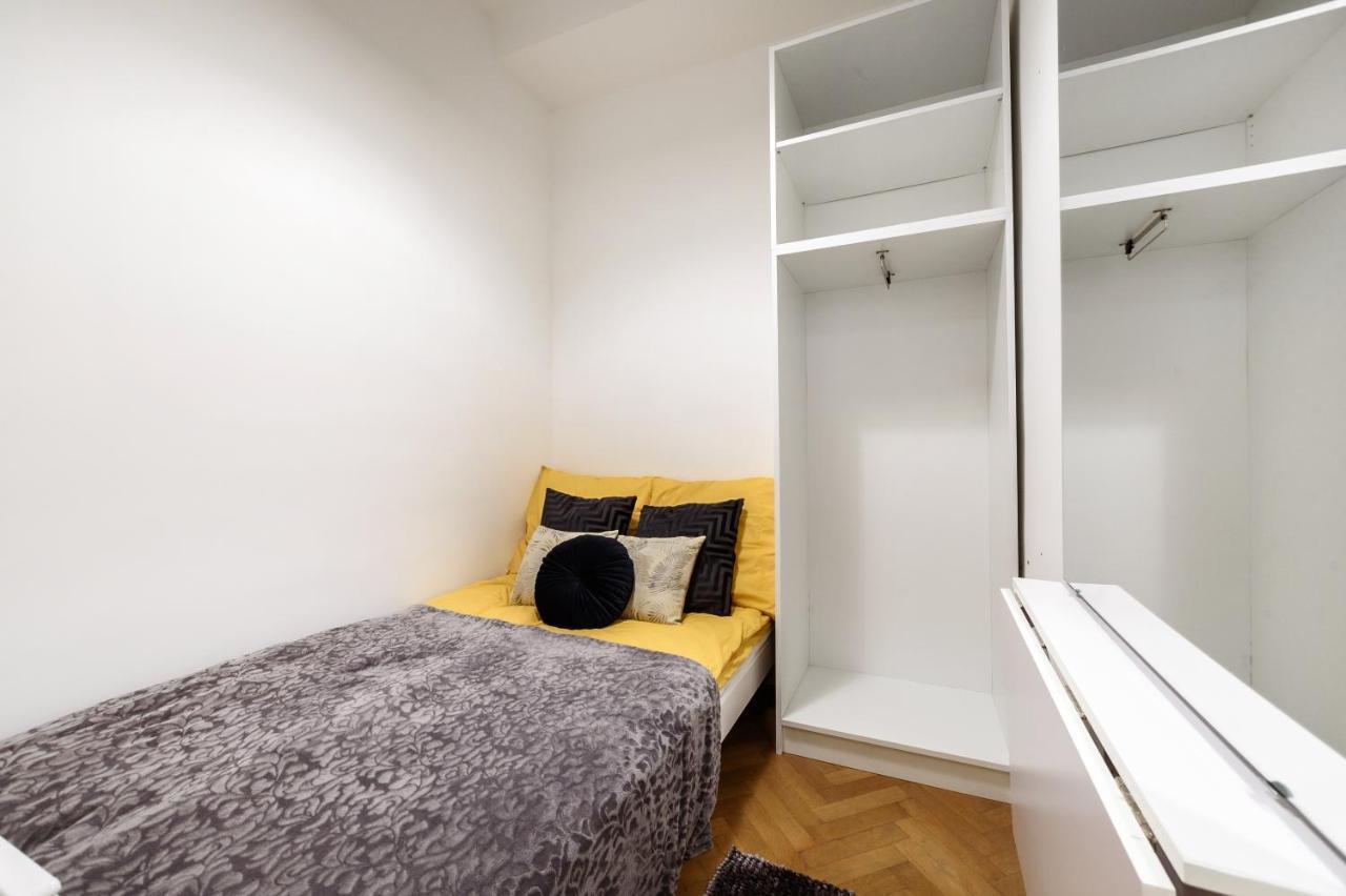 Buda Centre Homes By The Allee Shopping Mall Budapest Bagian luar foto